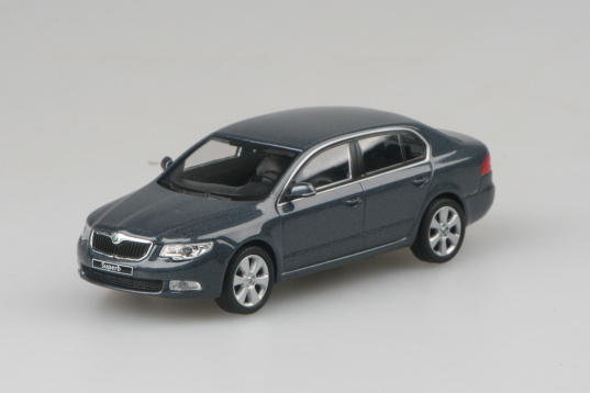 Škoda Superb II, CF-anthracite gray met